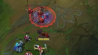 大事即将发生？蝎子王Yike疯狂抓住了他的兄弟 Canna 并取得了3次击杀。 Top Esports 在第一场比赛中输给了KC